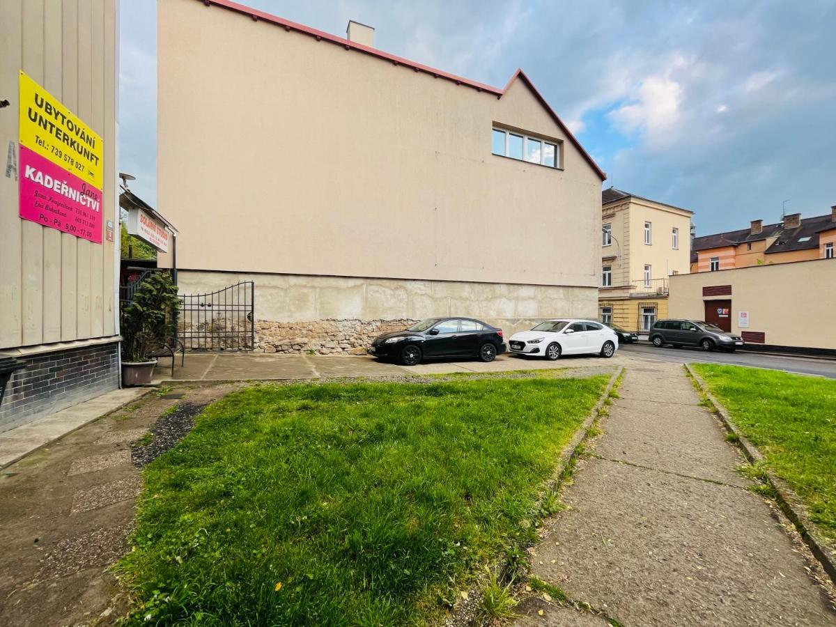 Apartma Luxura Дечин Екстер'єр фото