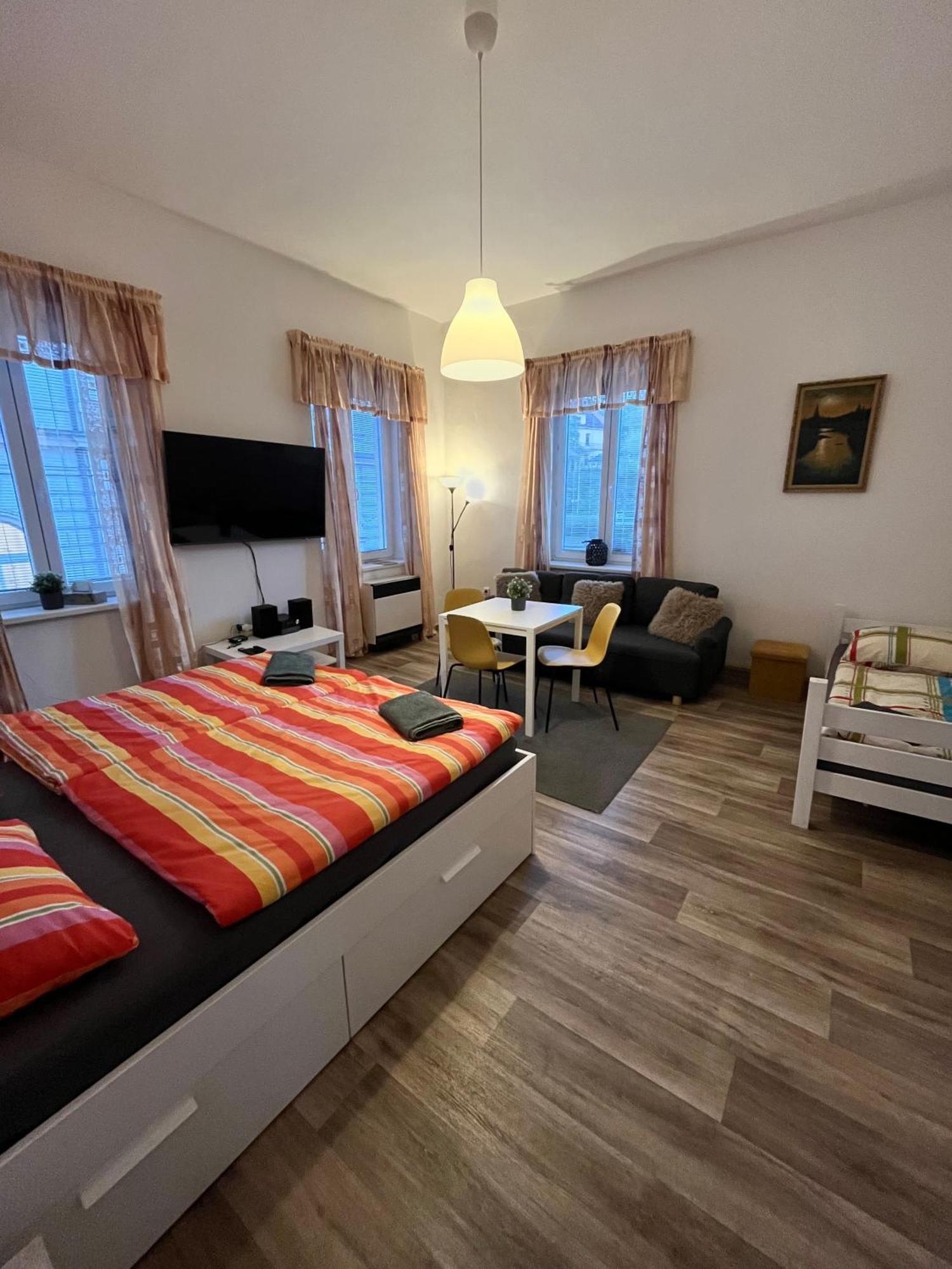 Apartma Luxura Дечин Екстер'єр фото