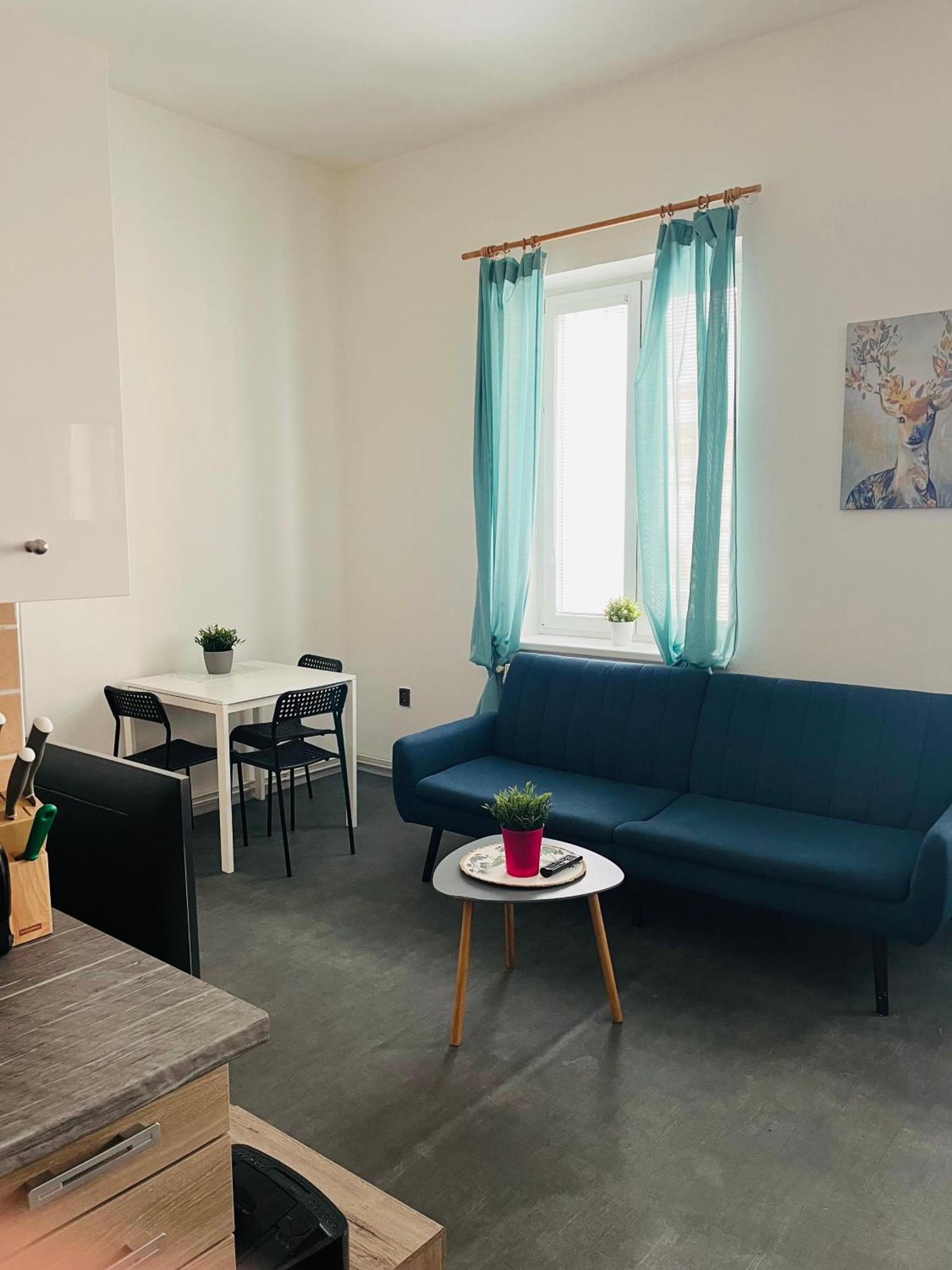 Apartma Luxura Дечин Екстер'єр фото