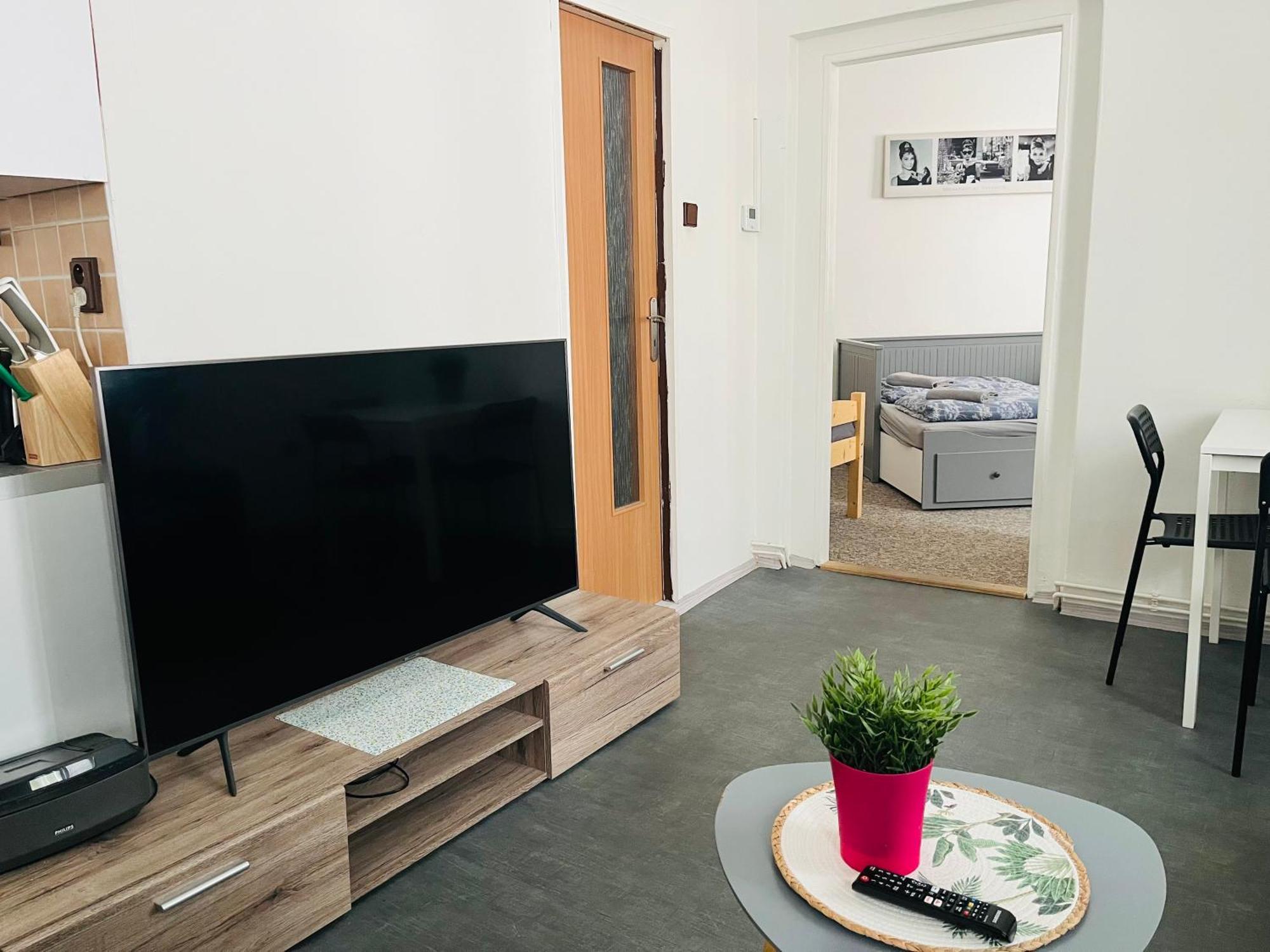 Apartma Luxura Дечин Екстер'єр фото